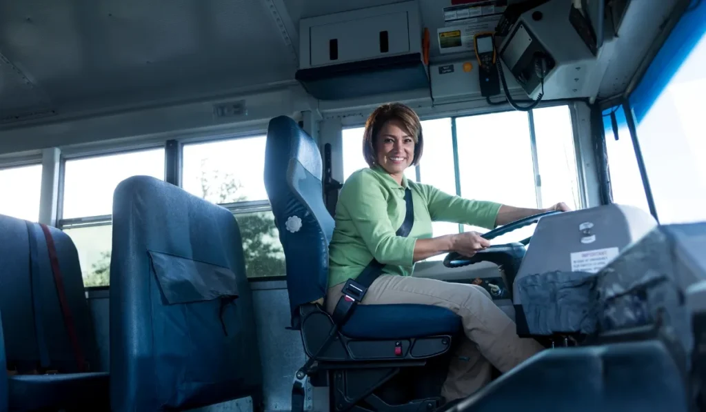 سائق الحافلة